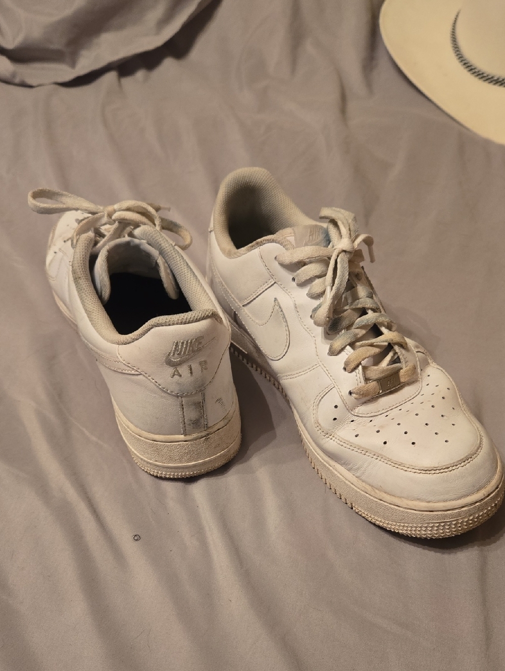 Nike Off-White Leather Low-Top Sneakers